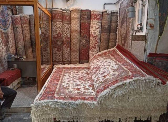 فروش سالانه ۲۸ هزار میلیارد ریالی فرش دستباف خوی