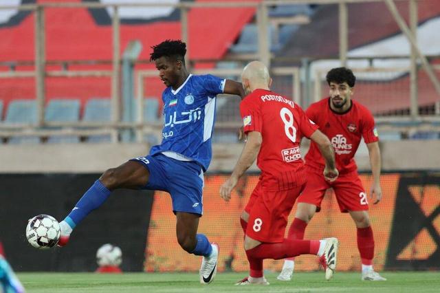 تماس سرمربی گابن با ساپینتو/ اندونگ امروز از ایران میرود