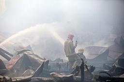 آتش سوزی سینمای متروکه در خیابان لاله زار