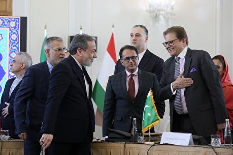 نشست نمایندگان ویژه کشورهای همسایه افغانستان-روسیه