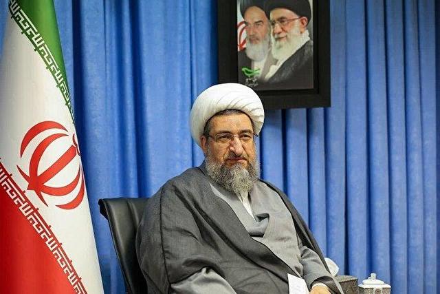 جهاددانشگاهی در حل مسائل کشور حضور فعال داشته باشد