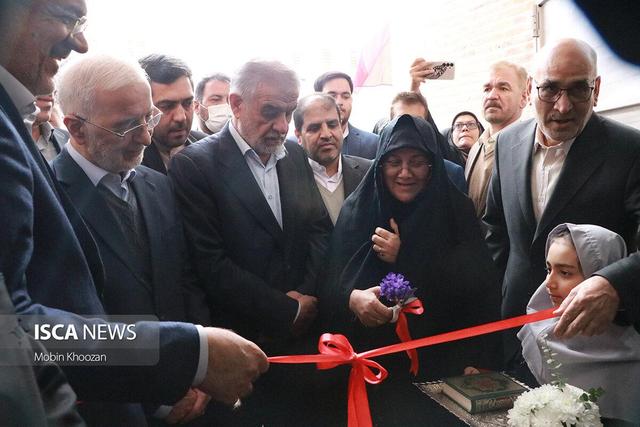 بهرهبرداری از آموزشگاه ۱۸ کلاسه با حضور وزیر کشور در یزد