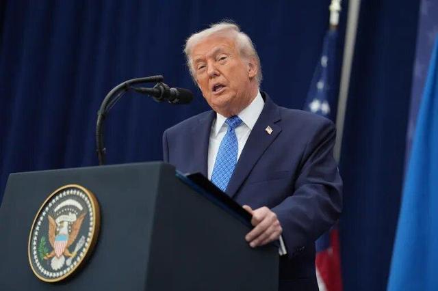 بدانید که اگر آمریکاییها را هدف قرار دهید ... | ادعای ترامپ و تهدید وزیر جنگ آمریکا