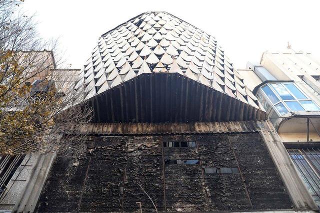 آتش سوزی سینمای قدیمی خیابان لاله زار | تصاویر