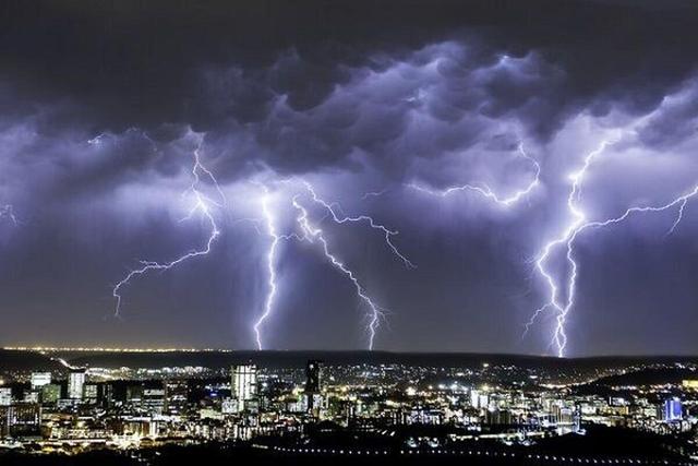 بارش شدید برای ۴ استان تا پایان هفته | افزایش فعالیت سامانه بارشی در تمام کشور