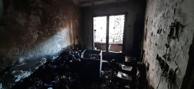 عملیات نجات پیرمرد عجیب از دل آتش | ۲ مامور پلیس مصدوم شدند