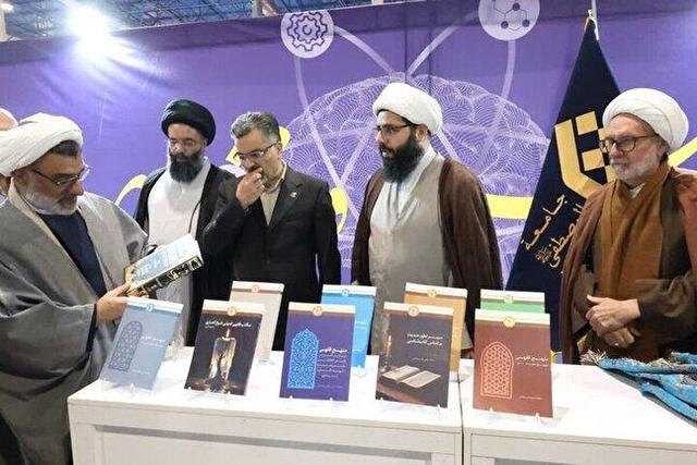 رونمایی از ۹ عنوان کتاب جدید حجتالاسلام ربانی بیرجندی برگزار شد