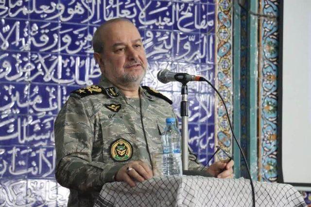 بیش از ۲۵۰۰ یادمان و ۷۰۰۰ شهید گمنام در کشور پاسدار ارزشهای دفاع مقدس هستند