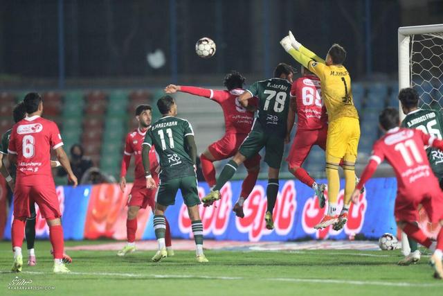 روز اول هفته چهاردهم؛ برد دو قرمز مدعی صدر را سرخ کرد