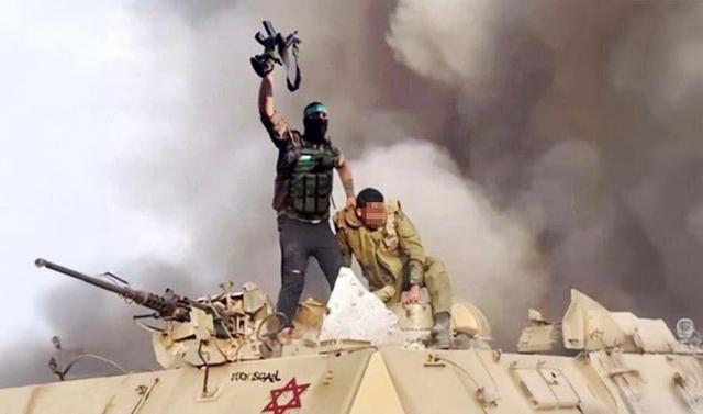 اندیشمند فلسطینی:هفتم اکتبر حاصل ۳۸ سال حرکت به‌سوی مقاومت مسلحانه است