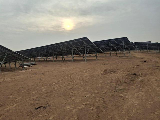 واگذاری ۲۵۰ هکتار از اراضی ری برای توسعه نیروگاه‌های خورشیدی