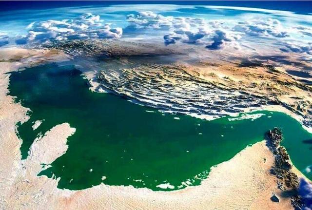 خلیج فارس هویتی تاریخی و تغییرناپذیر دارد