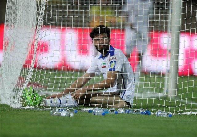 استقلالی‌ها بازیکن جدیدشان را مخفی کردند؛ خطر سه بر صفر شدن بازی‌ها، تیم ساپینتو را تهدید می‌کند!