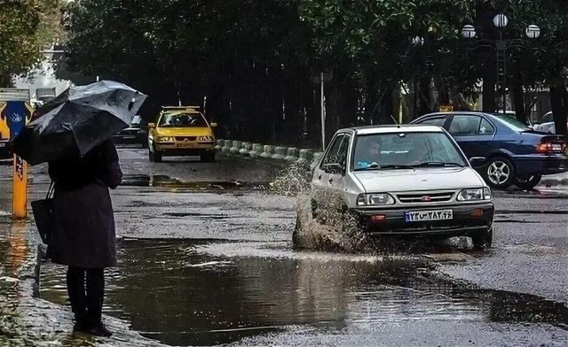 سامانههای بارشی در صف ورود به ایران؛ صدور هشدار قرمز به دلیل باران شدید +جزئیات