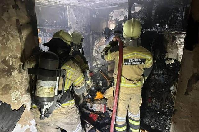 فیلم/ حریق گسترده در سینمای متروکه مهار شد