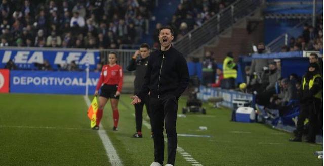 آلونسو: پنالتی روی وینیسیوس گرفته نشد/ راهی طولانی در پیش داریم