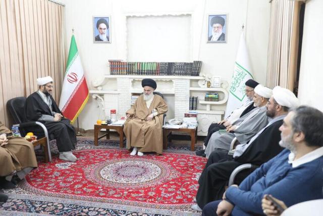 امام جمعه قم: ادبیات پژوهش در حوزههای علمیه روزآمد باشد