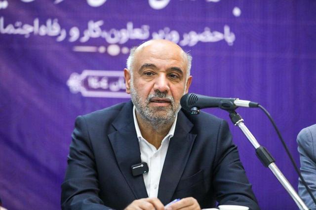 دانش‌آموزان بسیاری پدر و مادر «کم‌سواد» دارند/ نظام آموزش عمومی، مدرسه طبقات متوسط شده است