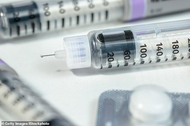 خالکوبی، واکنش بدن به واکسیناسیون را مختل میکند