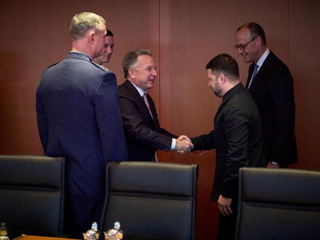 خبرگزاری فرانسه: آمریکا بر واگذاری شرق دونباس به روسیه اصرار دارد