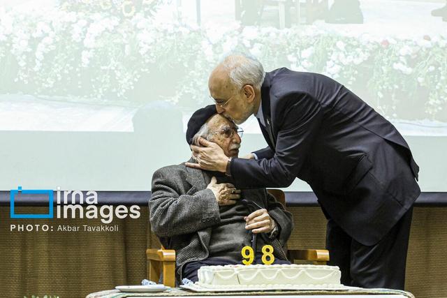 عکس روز | در حاشیه بزرگداشت سیدفتح الله مجتبایی