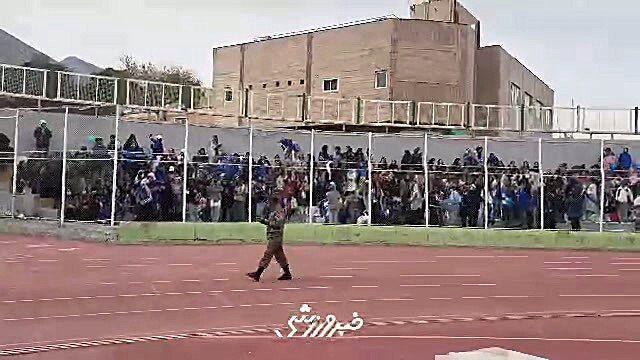 ویدیو| اتفاق جالب در تختی خرم آباد/ زنان خیبری و استقلالی کنار هم نشستند!