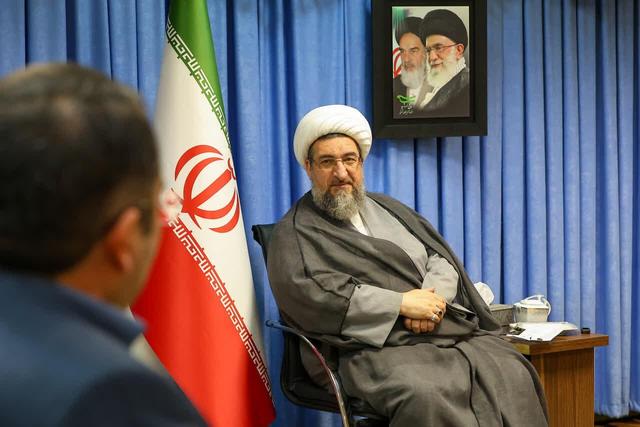 مطهری‌اصل: رضایت مردم و کرامت ارباب‌رجوع، شاخص موفقیت صنعت بیمه است