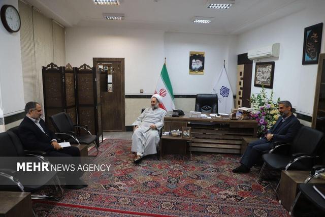 آیت الله محامی: اطلاع‌رسانی درست به مردم اعتماد ومشارکت را بالا می برد