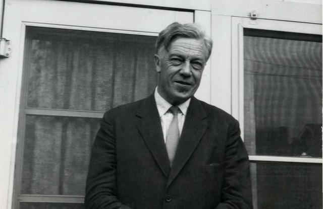 تقاطع گناه، شعر و داستان کارآگاهی در آثار نیکلاس بلیک