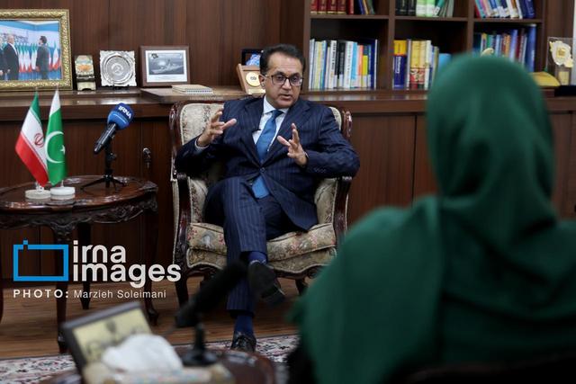 نخستوزیر به من گفت شما بر اساس کیفیت خدماتتان در ارتقای تجارت با ایران ارزیابی میشوید