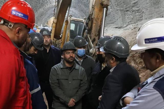 خط ۲ مترو تهران به پایانه شرق میرسد