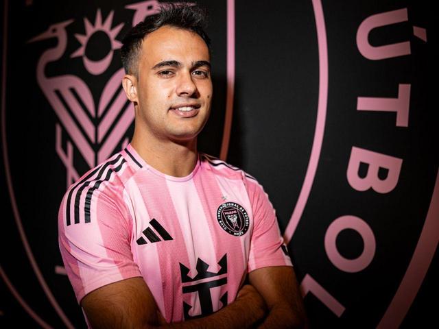 "رگیلون" به خاطر مسی قید پرسپولیس را زد!