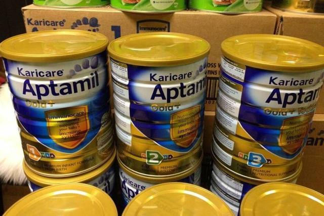 کشف ۵۵۰ قوطی شیرخشک قاچاق از اتوبوس مسافربری در مشهد