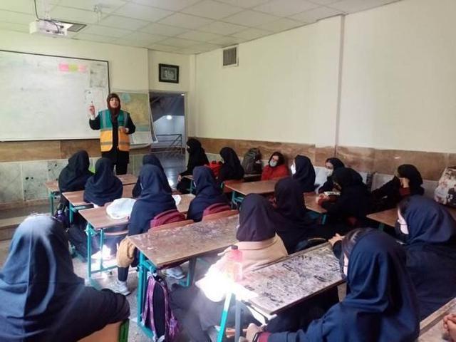 کانون آموزشگران مناطق در تهران راهاندازی شد