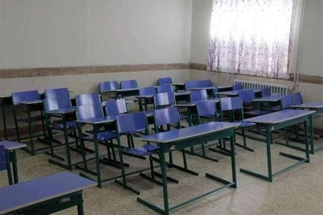 مدیریت بحران هرمزگان: با توجه به پیش‌بینی آبگرفتگی، مدارس در روز‌های سه شنبه و چهارشنبه تعطیل شد