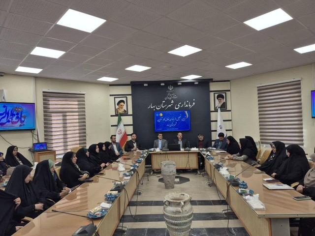 نشست توسلی با جمعی از بانوان فعال و کارآفرین بهار/تأکید بر نقش کلیدی بانوان در توسعه و پیشرفت