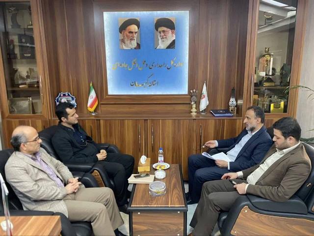 پیگیری نجفی برای تسریع در بهسازی و آسفالت راه‌های آستانه‌اشرفیه و بندرکیاشهر