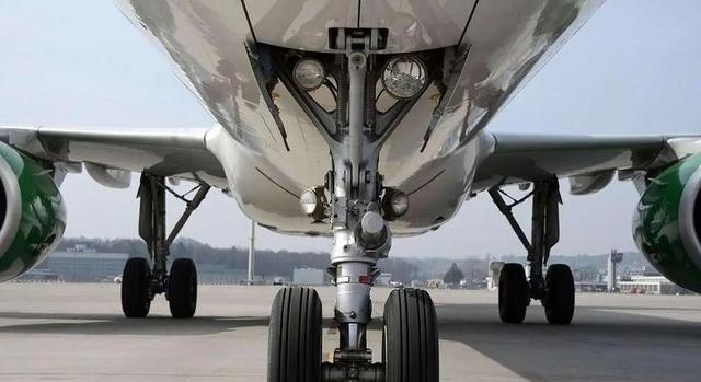 از فشار تا سرعت؛ راز مقاومت لاستیک‌های هواپیما