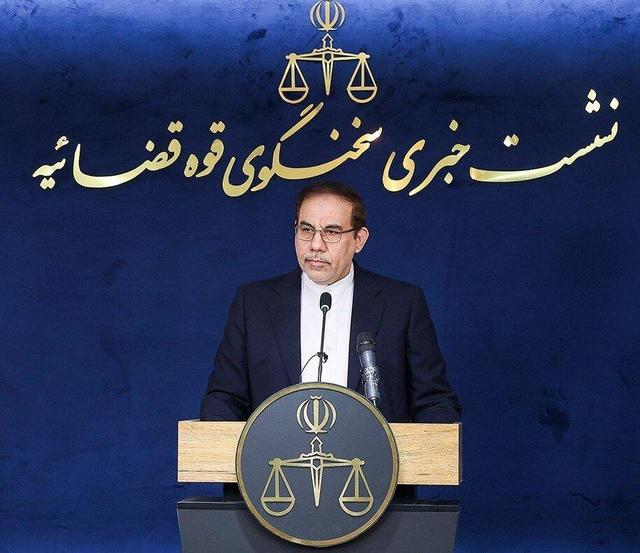 جزئیات بازداشت شهردار بابل اعلام شد/ رشوههایی در قالب سکه طلا دریافت کرده است