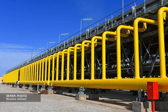 تزریق گازهای مشعل چشمه‌خوش و دهلران به خط سراسری