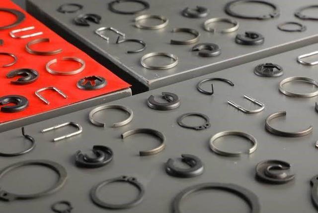 خار فنری چیست؟ ( چطور خار فنری مناسب انتخاب کنیم؟ معرفی انواع و نکات مهم خرید)