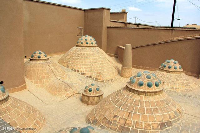 پایش پشت‌بام‌های ابنیه تاریخی کاشان پیش از شروع بارندگی‌های فصلی