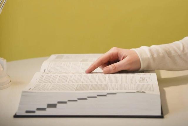 زیر سایه هوش مصنوعی «تفاله» کلمه سال ۲۰۲۵ شد