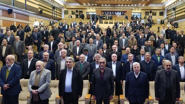 معاون توسعه مدیریت و منابع استاندار اردبیل، پژوهشگر برگزیده کشور شد