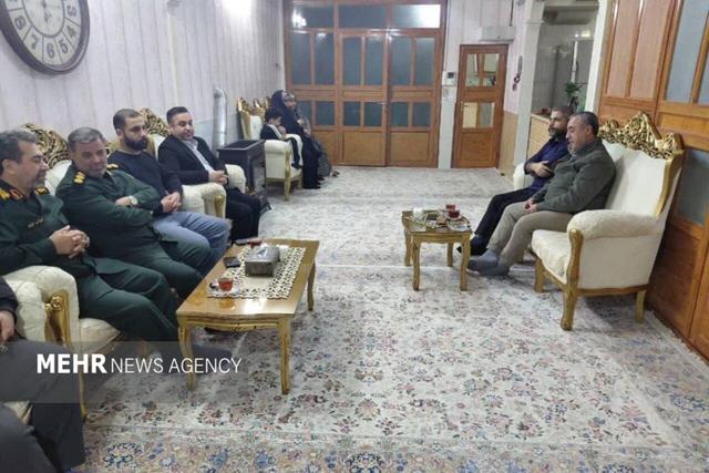 فرمانده سپاه تهران: تکریم خانوادههای شهدا وظیفهای دائمی است