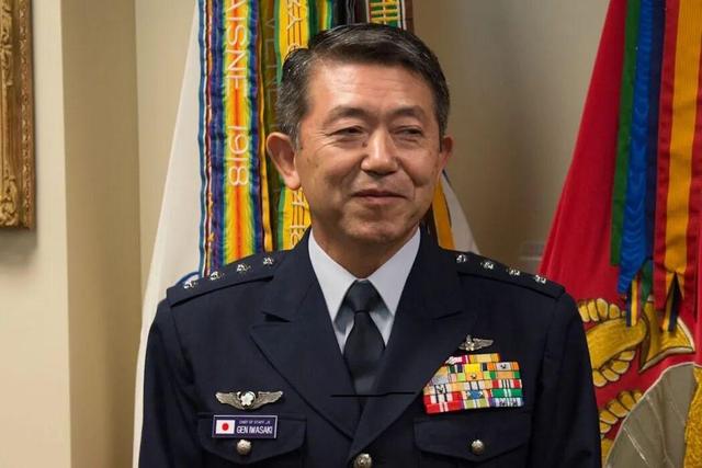 تداوم تنش‌های پکن-توکیو؛ چین مقام سابق ژاپن را تحریم کرد