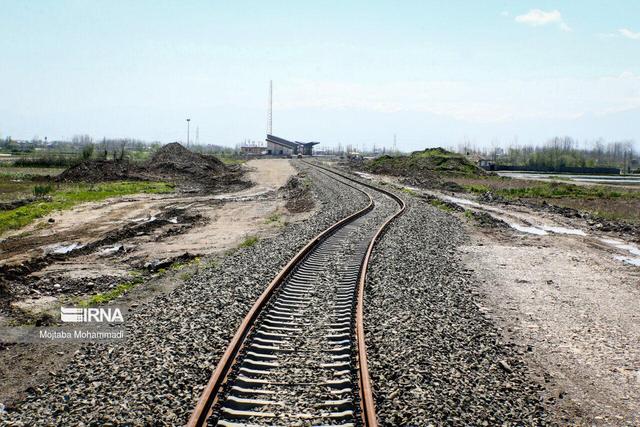 بازرس کل گیلان: مجوز دهندگان ساخت وساز در مسیر راه آهن رشت-آستارا باید پاسخگو باشند