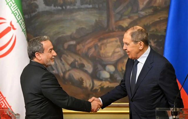 چرا سفر وزیر خارجه ایران به مسکو مهم است