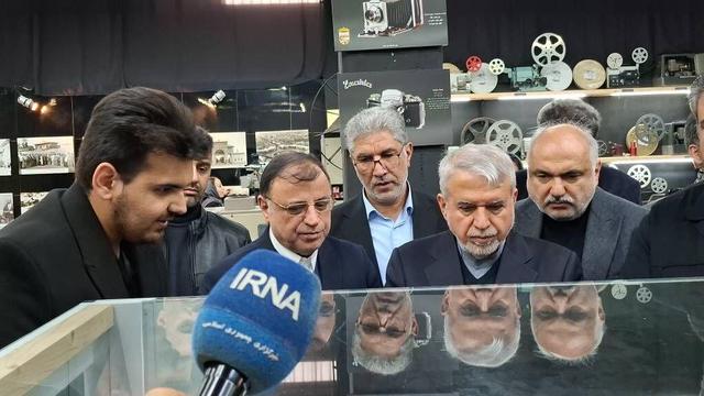 بازدید وزیر میراث فرهنگی از موزه عکاسخانه گرگان