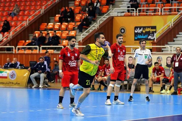 لیگ برتر هندبال؛ سپاهان از سد پرواز هوانیروز گذشت